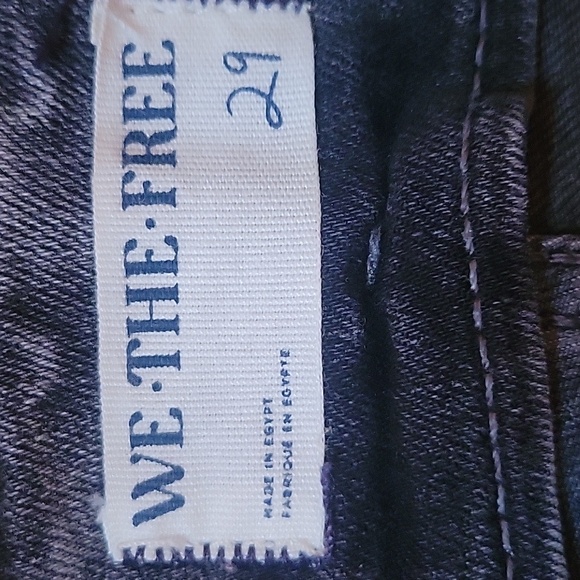 WE THE FREE Level Up Slim Slit Flare Denim Jeans Size 29 LIKE NEW - Picture 3 of 14